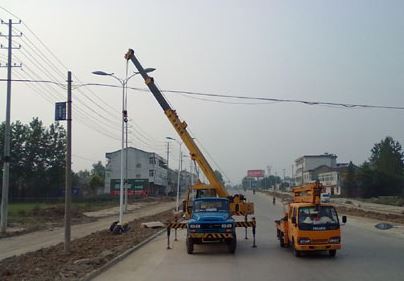 Vantagens óbvias da lâmpada de rua solar 淄博风向标信息科技有限公司 -2 组-张玲玲